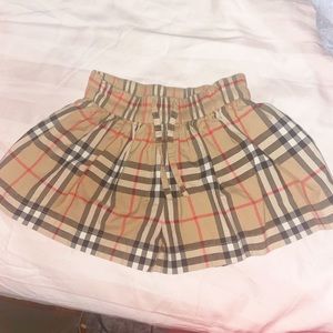 BURBERRY SHORTS SIZE 12 MONTHS